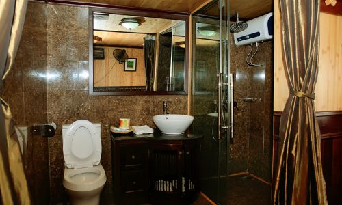 Salle de bain jonque privée