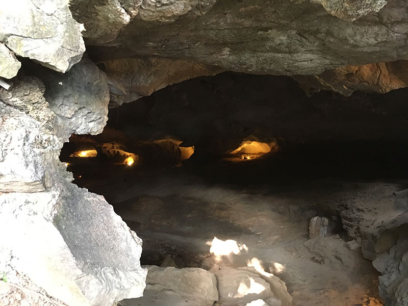 Grotte Baie d'Halong