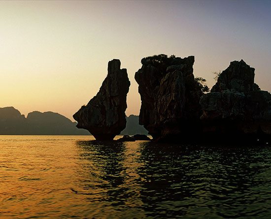 Merveilles de la baie d'Halong